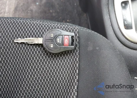 2018 Nissan Versa 1.6 Sv z USA, uszkodzony, nr VIN 3N1CN7AP1JL856871